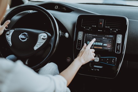 Collaborations between Academia, Industry, and Government in Advancing the UK’s Autonomous Vehicle Sector